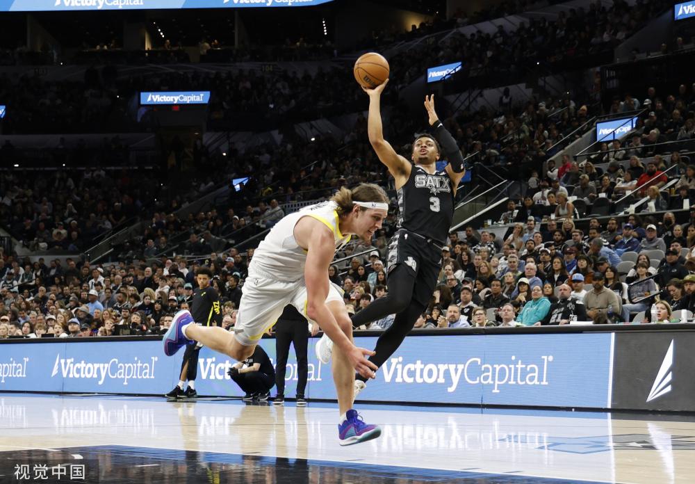 它反映了足 它反映了足