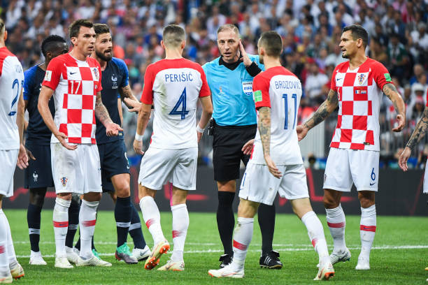 并且未受到 并且未受到